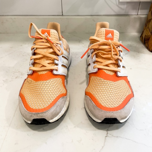 Adidas Ultraboost Good Condition Womens 9.5 - Picture 2 of 8